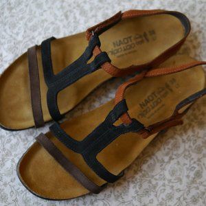 New in Box Naot Judith Sandals